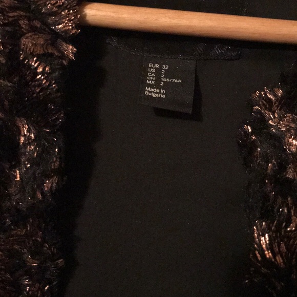 H&M Holiday Jacket - Picture 3 of 4